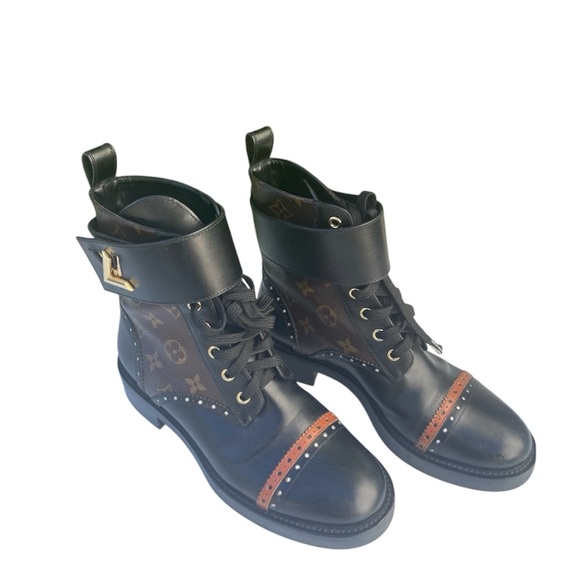 Louis Vuitton Wonderland Flat Ranger Boots Monogram | Designer Luxury Boots🥾 38 - Picture 4 of 16